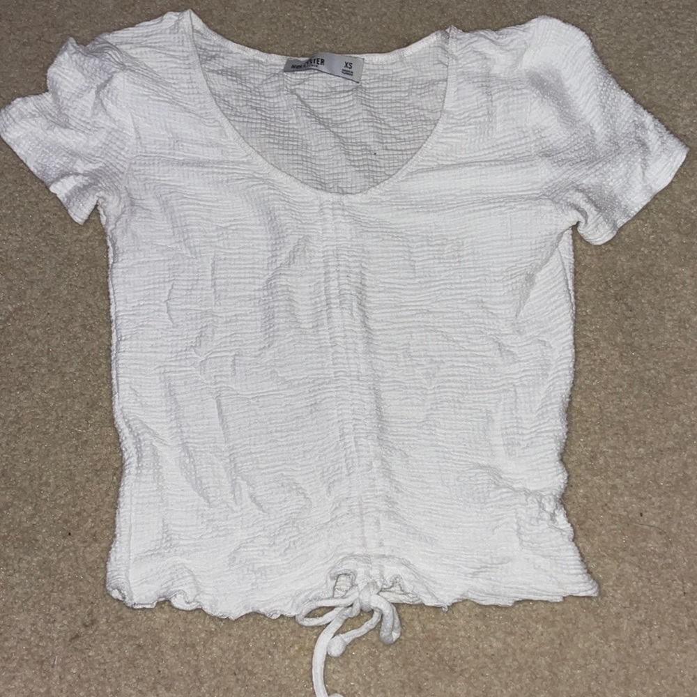 Ruffled crunch white short sleeve top